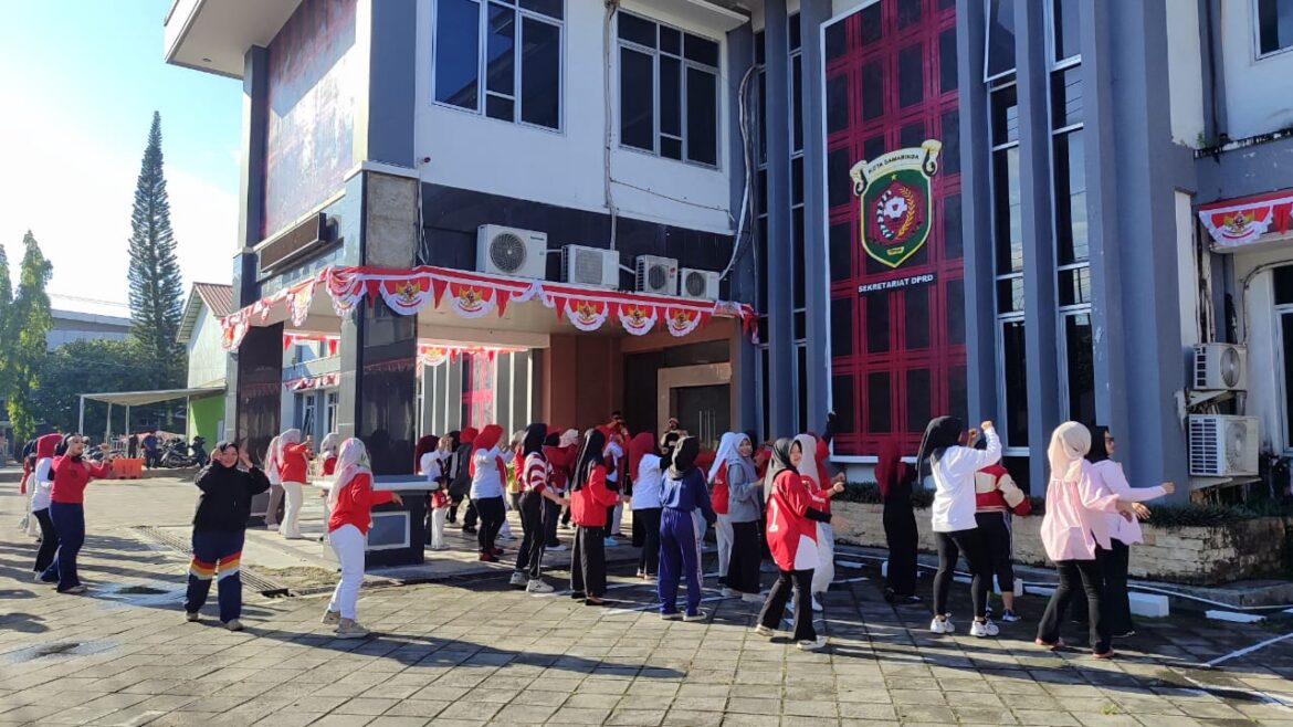 Senam Sehat dan Semarak Lomba Meriahkan HUT ke-80 RI di DPRD Kota Samarinda